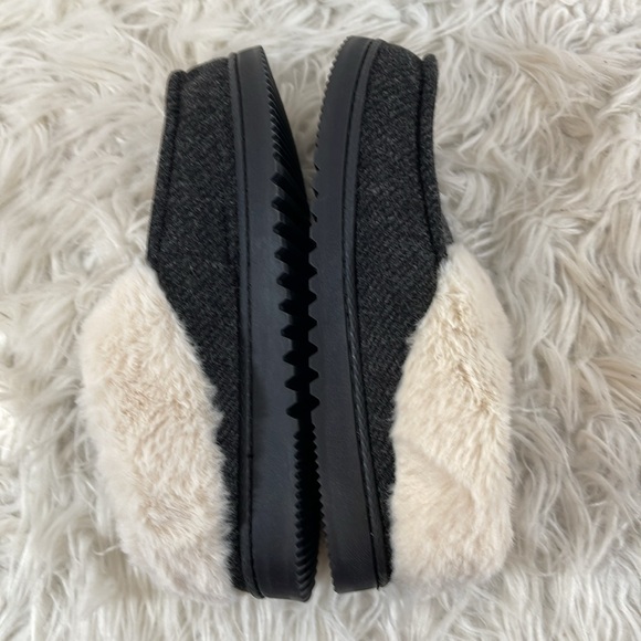 DEARFOAMS Slippers With Memory Foam Slip On Size 7-8 NEW - Picture 9 of 13